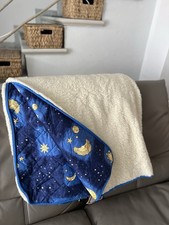 Echte SCHAF SCHUR WOLL DECKE 190 x 130 cm Bett Tages Schlaf Kinder Überwurf