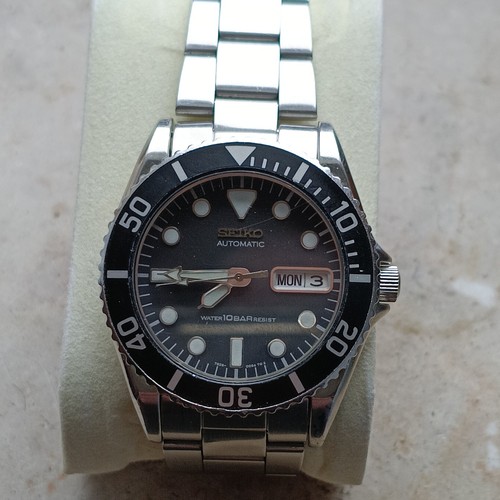 Seiko skx023 mid size diver - skx023, mid-size