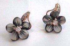 Rose Gold Ohrringe mit Perlmutt schwarz BLUME 585 Russische Schöne Ohrringe!!