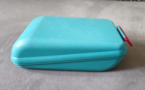 0713 tupperware lunchbox - ,