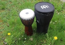 Meinl Djembe mit Orginal-Tragetasche  50 cm hoch,sehr guter Zustand !