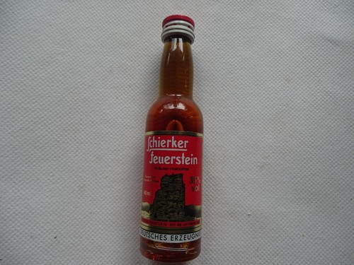 Schnaps miniatur ungeöffnet - schnaps,