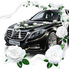 Weiße Autoschmuck Hochzeit