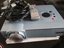 Eiki Beamer LC- XB22 