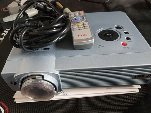 Eiki beamer xb22 - lc-,