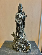 Wunderschöner Buddha Guanyin auf Karpfen-Drachen. Bronze 34cm