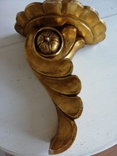 Wandskulptur mit Goldfinish