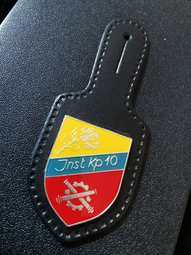 Brustanhänger