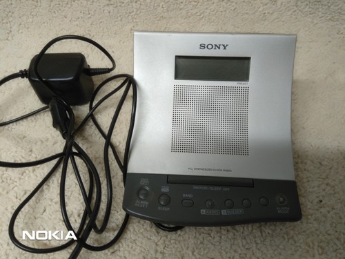Sony radiowecker oldtimer - radiowecker-oldtimer, aus