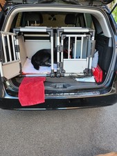 Trixie Alu-Hundebox 2xGröße "S" zusammengebaut ( Passend Für Mercedes B Klasse)