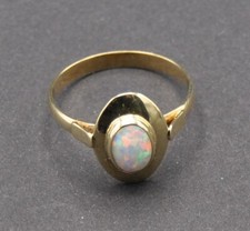 Voll Opal Edelopal Solitär
