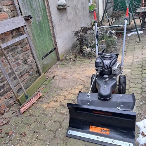 Kehrmaschine limpar mit - kehrmaschine,