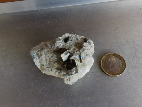 Pyritwürfel muttergestein - pyritwürfel,