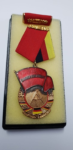 Ddr orden banner der arbeit - banner,