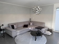 Wohnzimmer-Couch Sitzgarnitur Eckcouch  in grau mit verstellbaren Sitztiefen TOP