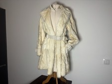 Pelzmantel Kaninchen Fell