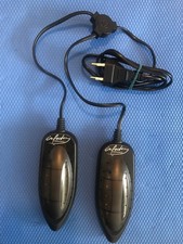 Elektrischer Schuhtrockner mit UV-Licht.