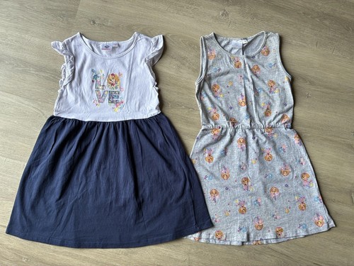 2 mädchen kleider - 🩷👗,