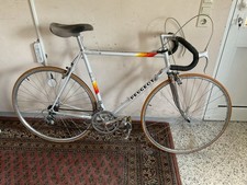 Schönes Vintage Rennrad von Peugeot. Gebraucht,Jahr 1982.
