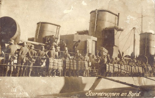 Deutsches kriegsschiff mit - deutsches,
