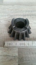 Kegelrad, Zahnrad, Antriebsrad,mit Klaue, Traktor/Kreiselmäher/Maschine,14 Zähne