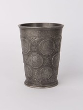 Zinn Münzbecher Rennen