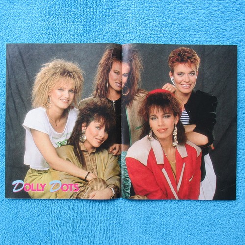 Dolly dots poster hitkrant - poster,