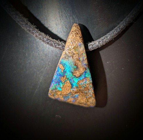 Boulder opal anhänger 7ct - opal,