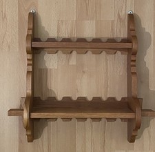 Altes vintage Hängeregal