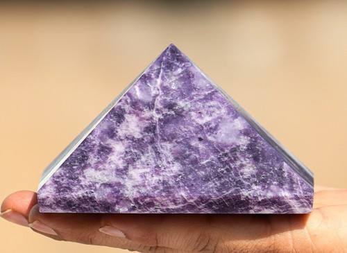 Crystal pyramid energie - crystal,