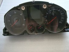 Originales Kombiinstrument /