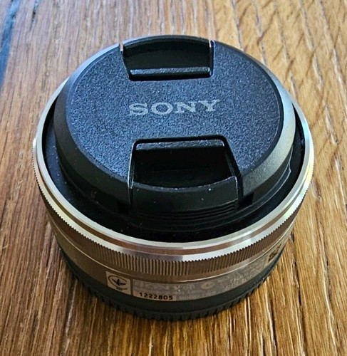 Sony sel16f28 16mm - sel16f28, f/2,8