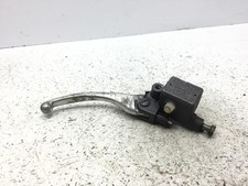 Brake pump right rubber defect