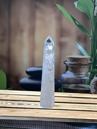 Wunderschöner obelisk - wunderschöner,