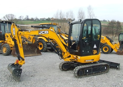 Jcb 8025 zts mini bagger - mini,