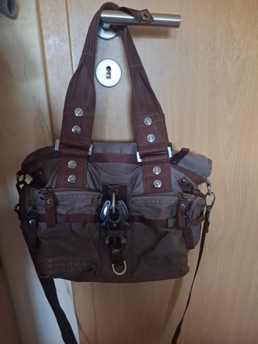 George gina lucy tasche - lucy, 6ix
