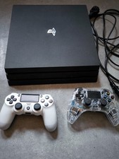 Sony PlayStation 4 Pro 1TB- mit Spielen