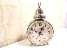 ALTER GLOCKENWECKER USSR 4 JEWELS LÄUFT UND KLINGELT CA, 1950
