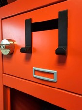 Feuerwehr Türhaken zum Einhängen an Spindtüren