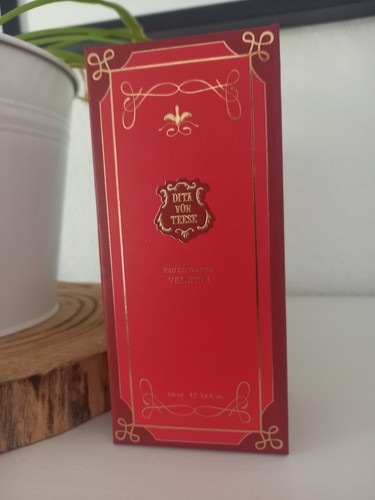 Dita von teese vedette her - dita,