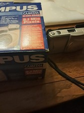 Olympus-Digital Camera, Typ: Camedia C-990 Zoom Zustand Gebraucht sehr gut.