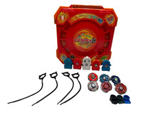 Beyblade Metal Fusion Arena – mit 6 Beyblades & Zubehör – Vintage – gebraucht