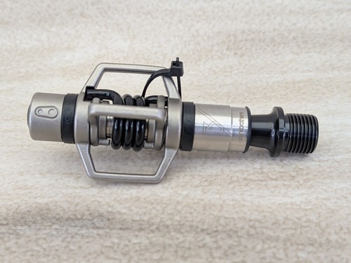 Crankbrothers egg beater - crankbrothers,