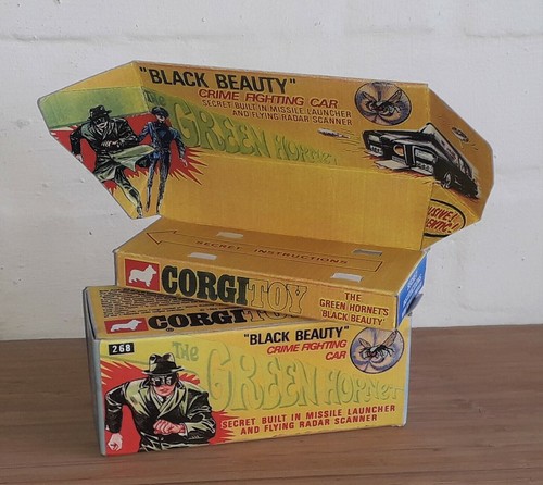 Corgi 268 green hornet - corgi, black