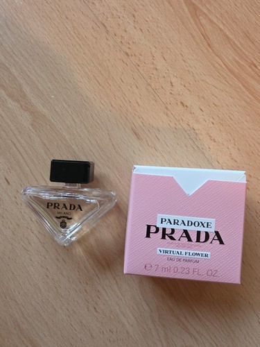 Paradoxe prada virtual flower - paradoxe,