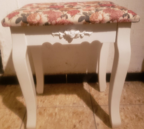 Kleiner hocker - kleiner,