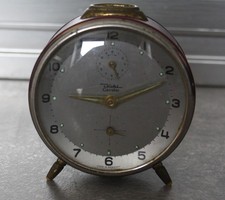 Wecker Diehl Cavalier weinrot