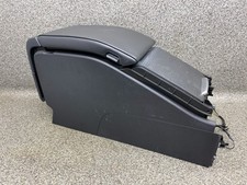 Mittelkonsole Armlehne Becherhalter 144Tkm Volvo V70 III 2.4 D5 11.2006.076