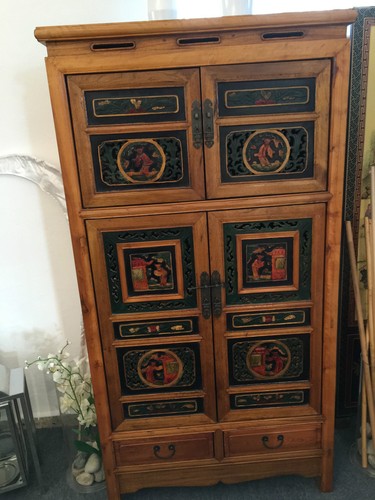Schrank handbemalt