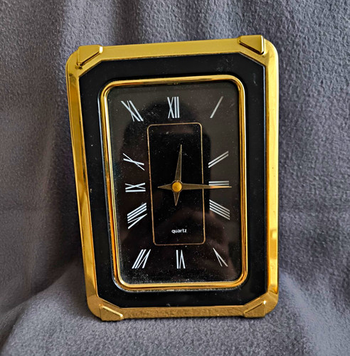 Junghans tischuhr quarz analog - tischuhr,
